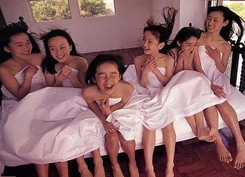 刘亦菲微博动态引发关注，娱乐圈吃瓜热潮再起